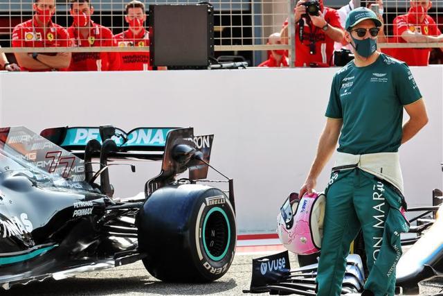 Sebastian-Vettel-Aston-Martin-2021-debut-Formula1news.co_.uk_.v1.jpg